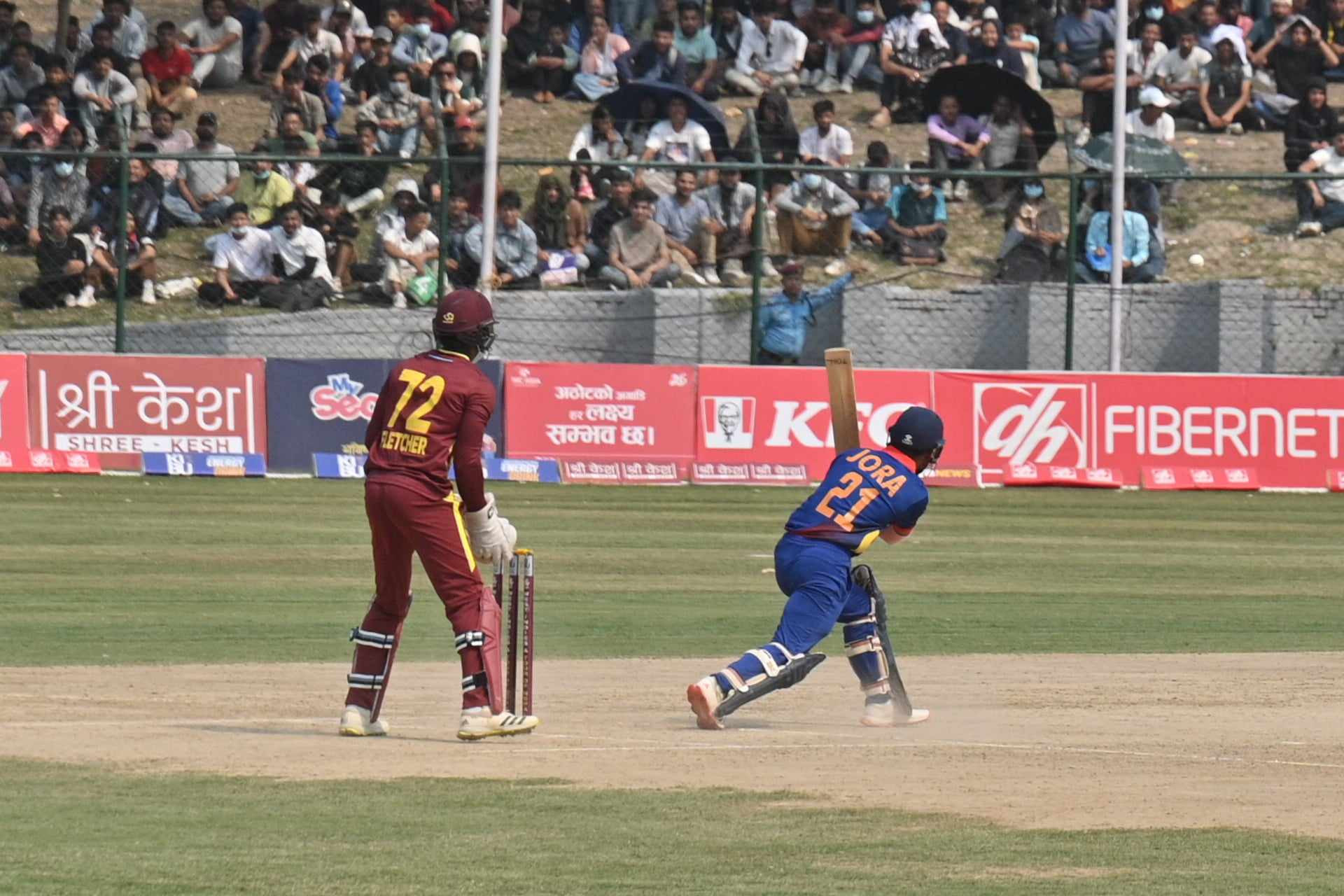 लगातार विकेट गुमेपछि नेपाल दबाबमा